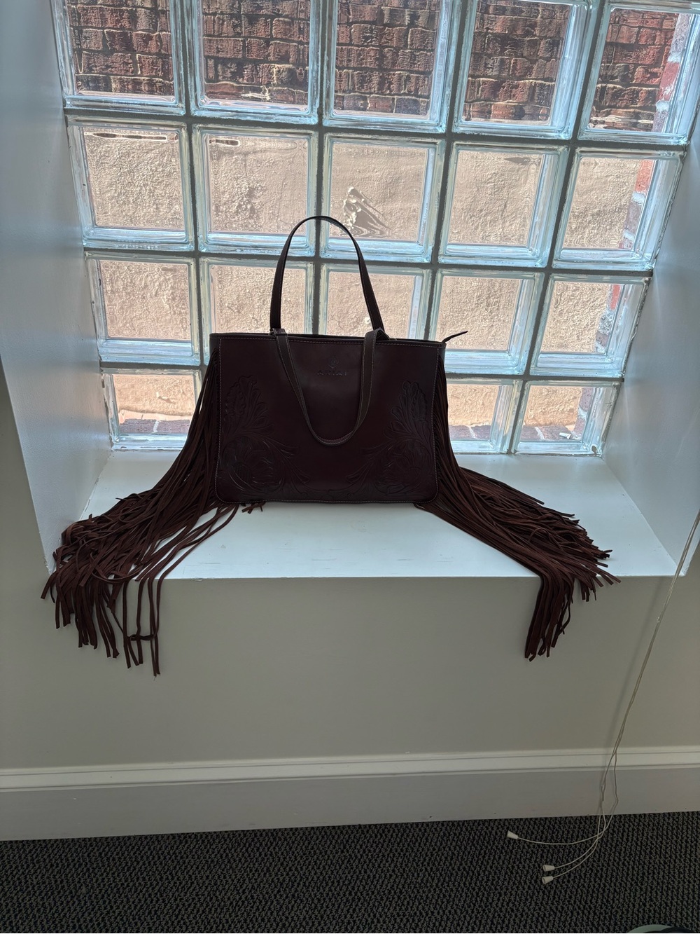 ARIAT-”Victoria” Leather Floral Tooling & Fringe Concealed Carry ToteBag (Brown)